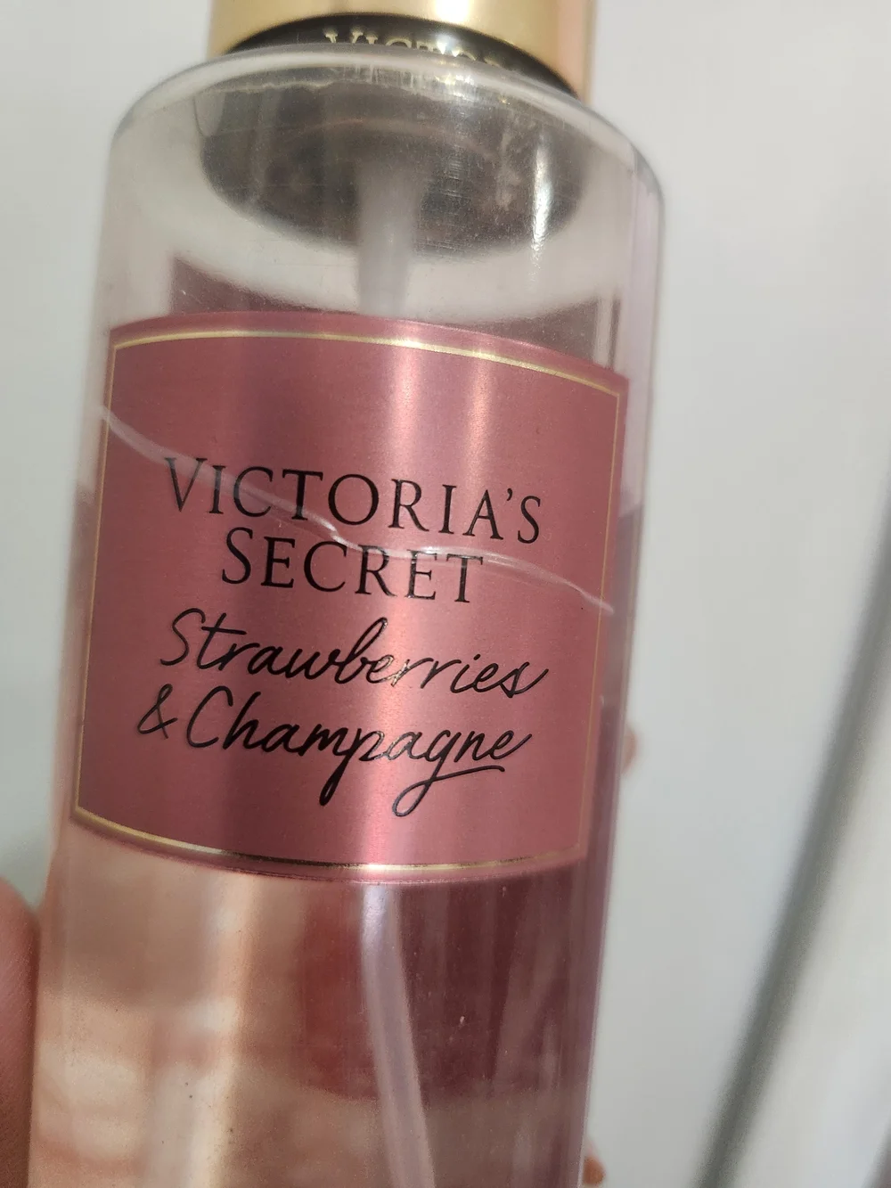 Victoria's Secret Strawberry & Champagne Fragrance Mist - Picture 5 of 5